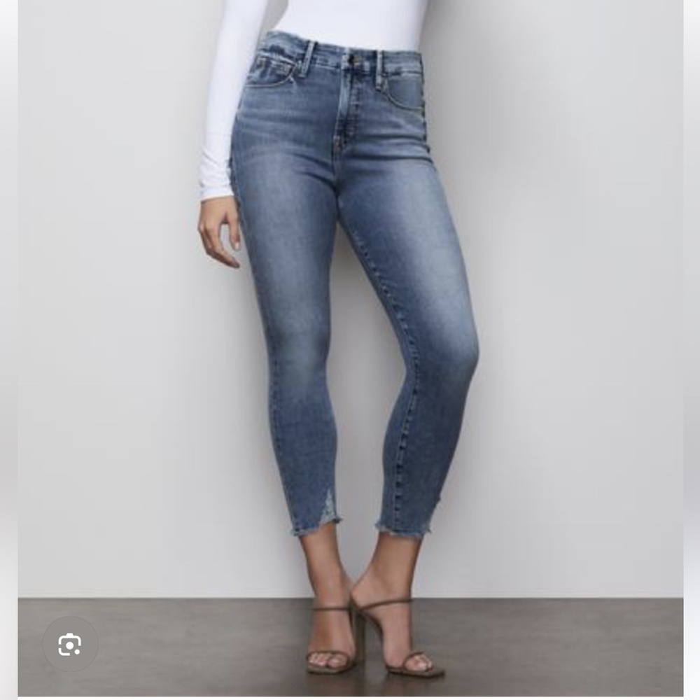 Good American Good Waist crop fray